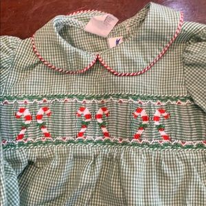 Christmas outfit. 24mo. GUC.